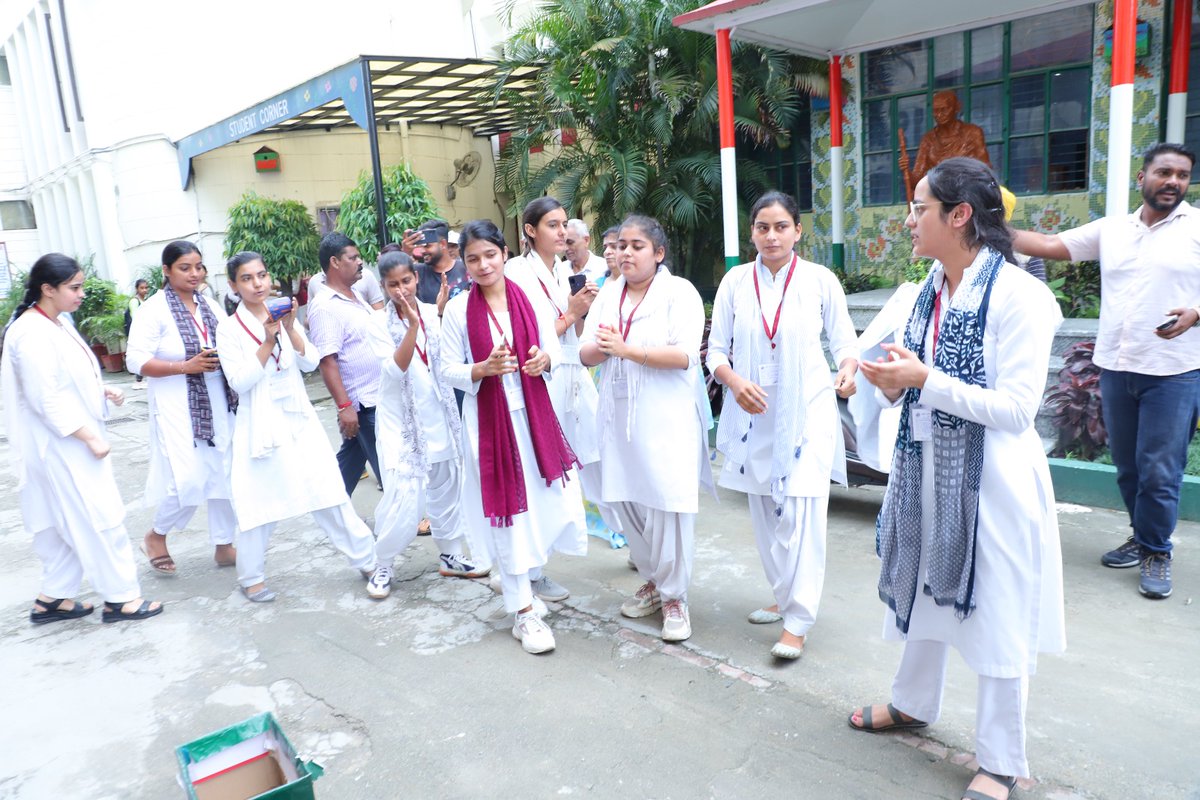 MrtNagarNigam's tweet photo. 1/2-  शहर को साफ रखने मे नगर निगम मेरठ का सहयोग करे और अपनी #MarvelousMeerut टीम को सपोर्ट करे।

#YouthVsGarbage #IndianSwachhataLeague #GarbageFreeIndia #MeerutVsGarbage #SwachhSurvekshan2023 #SwachhSurvekshan2023Meerut @SwachSurvekshan @SwachhBharatGov
@swachhbharat https://t.co/8IZe8yZ2Jk