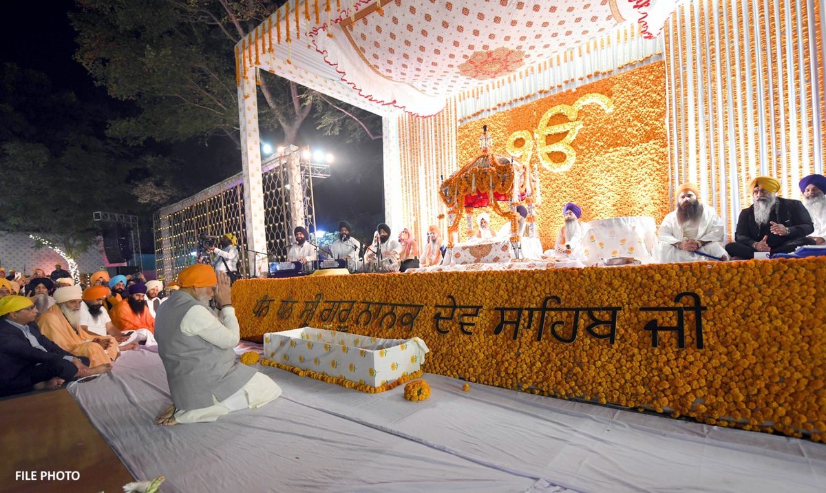 Sri Guru Granth Sahib stands as a beacon of timeless wisdom and boundless compassion. Its verses, steeped in divinity, transcend time and boundaries, guiding millions towards a path of love, unity and peace. It inspires us to embrace humanity, cherish selfless service and seek