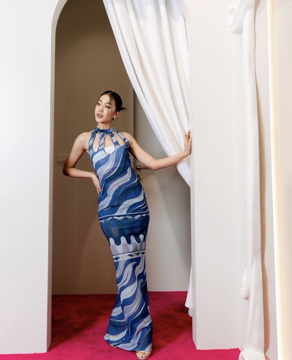 sunnan29's tweet photo. เป็นอีเว้นที่เฉิดฉายชุดสวย นางแบบคุณโจริญสวย ประทับใจสุดๆกับ #PUCCI
#PUCCITHAILAND หวังว่าจะได้เห็นมุโจริญกับชุดสวยๆ อีกนะคะ😊
#Jorin4EVE #4EVE
#PUCCIxJorin
#InitialsEP https://t.co/oHX7YXjUoL