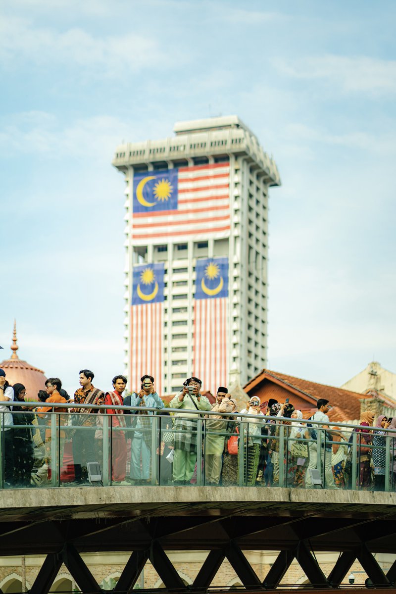 Selamat Hari Malaysia! 🇲🇾👋🏼

#KeretapiSarong23 🚂