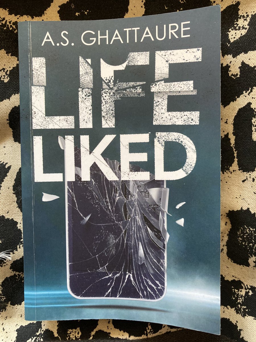 JJWoodward61's tweet photo. Out Now ⭐️⭐️⭐️⭐️⭐️ https://t.co/Ns3popKLlo