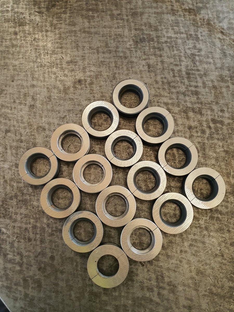 Royal_1Gk's tweet image. Sets of half moon inserts King.
Some high precision stuff,
Tight tolerances.
0.01.
#toolmakers grind.