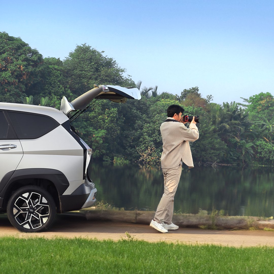 hyundaimotorid's tweet photo. Siap berekspresi tanpa batas dengan STARGAZER X! 

Tangkap setiap momen berharga untuk karya yang penuh kebanggaan.

Reply dengan cerita lain versi kamu👇

#Hyundai #HyundaiIndonesia #STARGAZERX https://t.co/q3jyLFnGX1