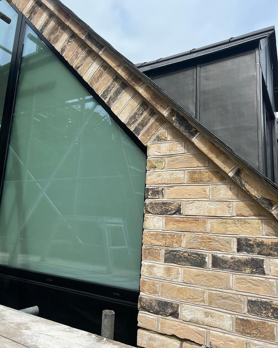 brickslipsuk's tweet image. As promised here&apos;s the completed project, Our Brick Slips are perfectly suitable for external use!
Photo Credit : @mspdetails
#industrialdesign #externalcladding #kitchenextention #homeextention #render #brickslips #bricktiles #exposedbrick #brickrender