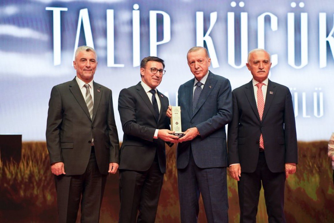 10. Dünya Türk İş Konseyi Kurultayında Akademi Ödülüne Layık Görülen Değerli Akademisyen ve Diplomat, Köylümüz Prof.Dr. Talip KÜÇÜKCAN'ı Tebrik Ediyor, Başarılarının Devamını Diliyorum. @tkucukcan