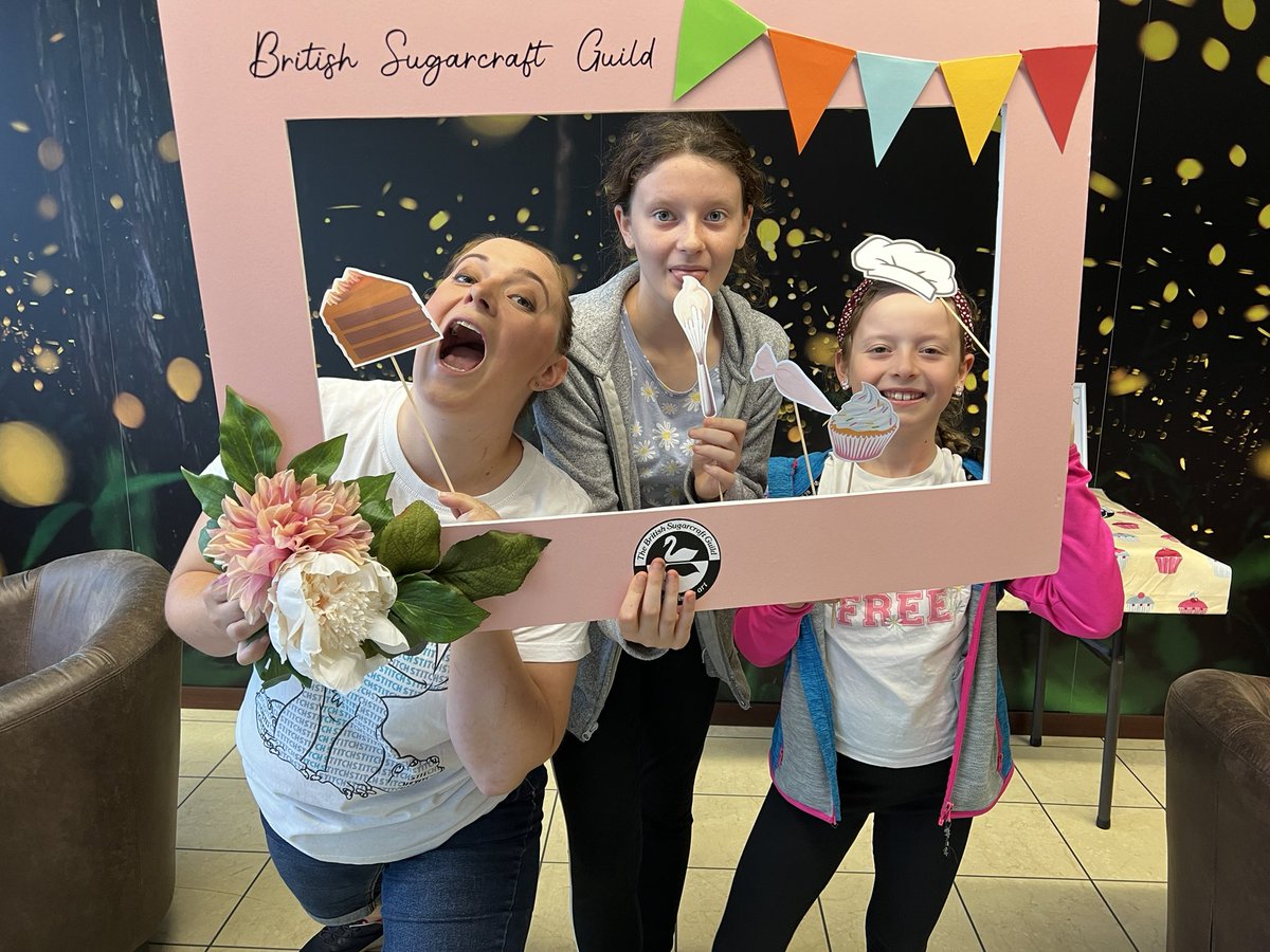 Rhian hughes (@rhianhughesnicu) on Twitter photo At the <a href="/sugarcraftBSG/">The British Sugarcraft Guild</a> Gala today. Competition prices in place….. time for cake! #bsggala #fingerscrossed #brookieforbreakfast At the <a href="/sugarcraftBSG/">The British Sugarcraft Guild</a> Gala today. Competition prices in place….. time for cake! #bsggala #fingerscrossed #brookieforbreakfast