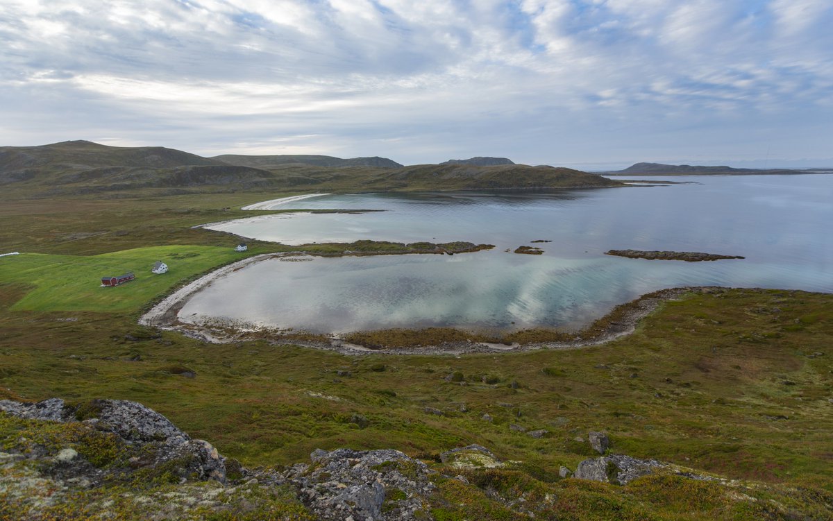 david_gange's tweet photo. One surprise of the last few sea days has been how much I've loved the islands West of Nordkapp (Rolvsøy/Ingøy/Hjelmsøy/Måsøy etc), with their small communities reliant on boats. I want to add them to my writing, but am finding little to read. Anyone know of writing about them? https://t.co/UaUKgjD8dJ