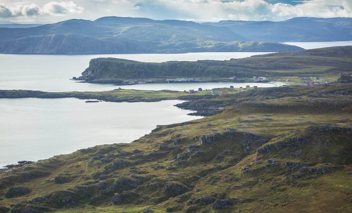 david_gange's tweet photo. One surprise of the last few sea days has been how much I've loved the islands West of Nordkapp (Rolvsøy/Ingøy/Hjelmsøy/Måsøy etc), with their small communities reliant on boats. I want to add them to my writing, but am finding little to read. Anyone know of writing about them? https://t.co/UaUKgjD8dJ