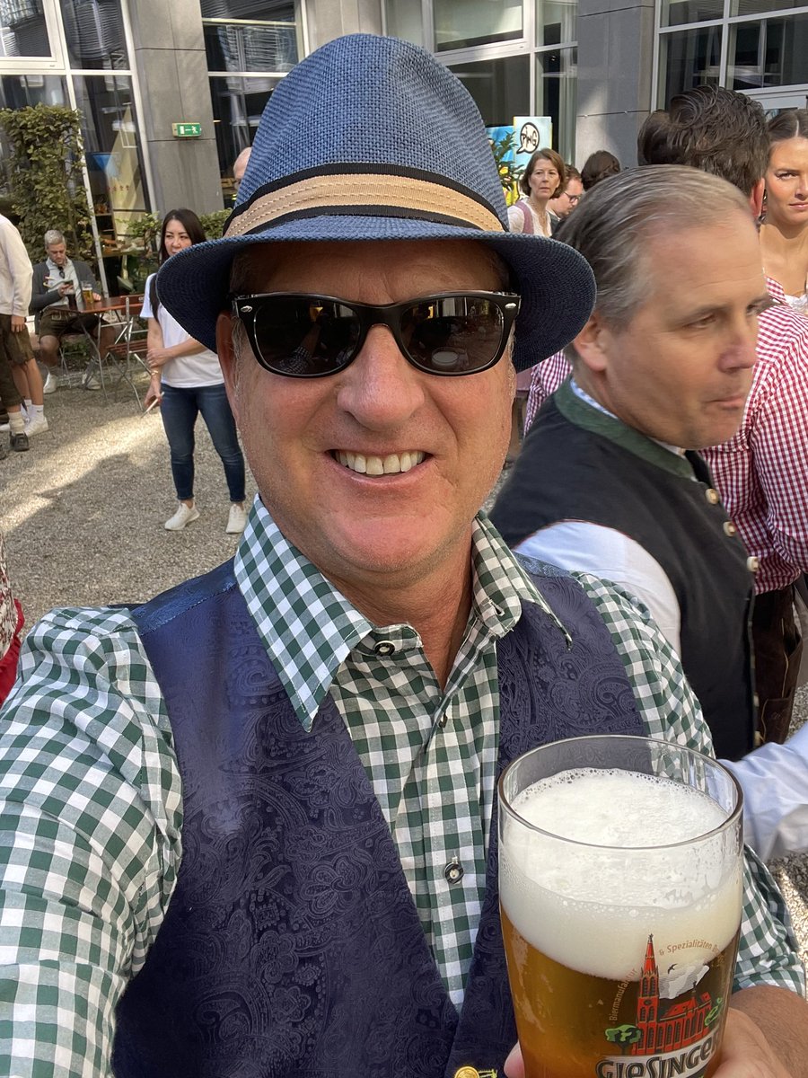 SunbeltCapMkts's tweet photo. Guttentag from Oktoberfest in Munich. To high winds and mermaids. Prost! https://t.co/lwYxT4A1vW