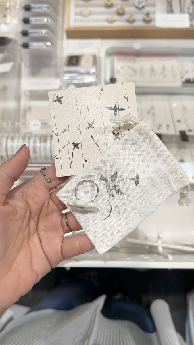 M / F — ✿ tweet media