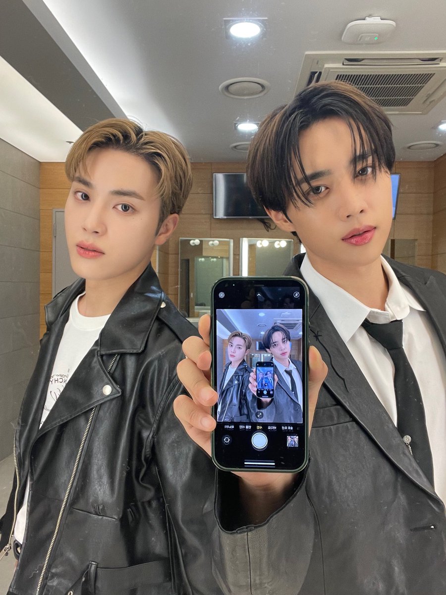 THE BOYZ (๋๋ณด์ด์ฆ) tweet media