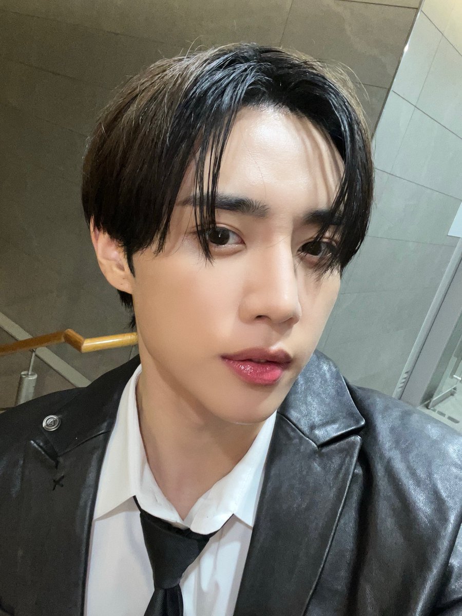 THE BOYZ (๋๋ณด์ด์ฆ) tweet media
