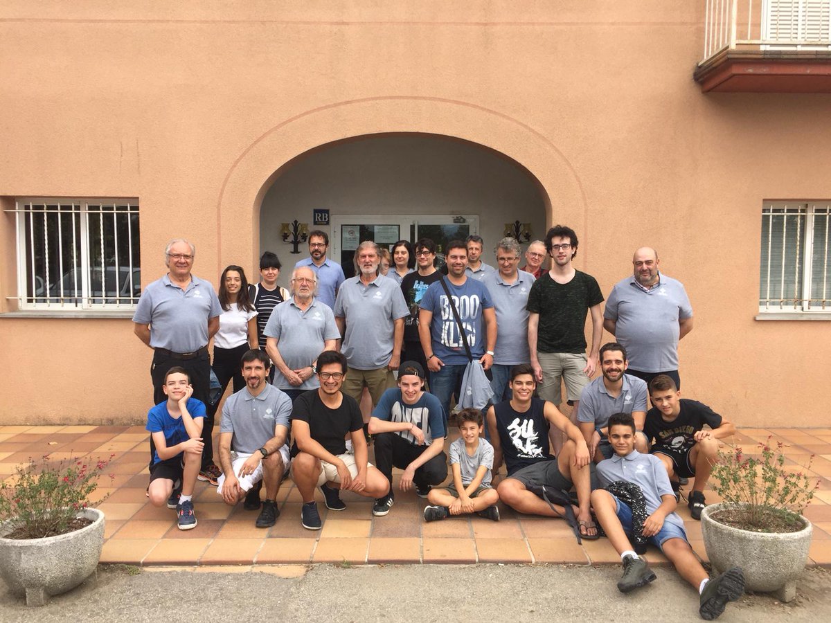 Patricia Llaneza (@pattyllaneza) on Twitter photo Avui és el "Dia de Vilobí", quan la colla de <a href="/EscacsFoment/">U.E.Foment Martinenc</a> anem a jugar el nostre torneig favorit.
Malauradament, cancel·lat al 2023. 😢
Una abraçada a la gent dels escacs gironins en general i als organitzadors d'<a href="/escacs/">Club Escacs Vilobí</a> vilobinencs en particular. Moltes ganes de Vilobí 2024! 😀 Avui és el "Dia de Vilobí", quan la colla de <a href="/EscacsFoment/">U.E.Foment Martinenc</a> anem a jugar el nostre torneig favorit.
Malauradament, cancel·lat al 2023. 😢
Una abraçada a la gent dels escacs gironins en general i als organitzadors d'<a href="/escacs/">Club Escacs Vilobí</a> vilobinencs en particular. Moltes ganes de Vilobí 2024! 😀