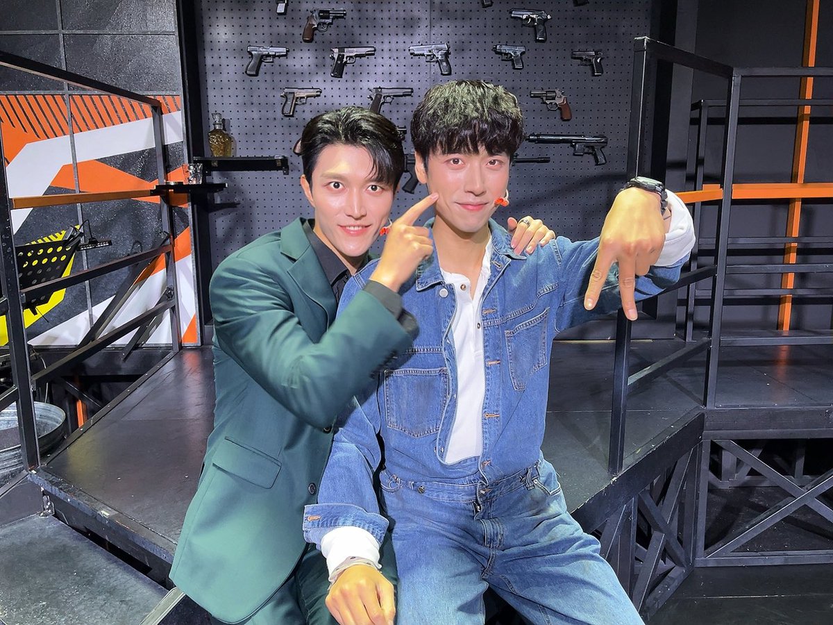 treadmill_A_B's tweet photo. 뮤지컬 [#트레드밀] 

오늘은 윤승우, 김방언 배우님의 마지막 워싱존 출근이었습니다 🚘  

뜨거웠던 여름, 뮤지컬 <트레드밀>과 함께 해주셔서 진심으로 감사합니다! 

A | #윤승우
B | #김방언

-
뮤지컬 <트레드밀>
2023.07.02 - 09.17 
드림아트센터 4관 https://t.co/7UiCGzDflE