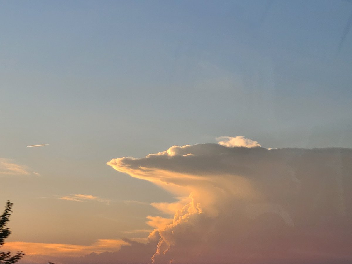 けたたましい雲
#雲