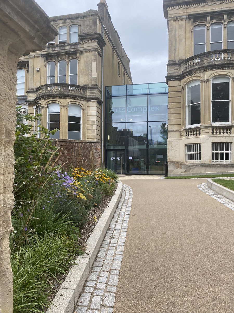 Lauren McGuinness tweet media