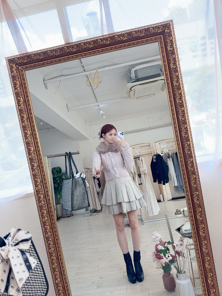名古屋2日間展示会
楽しかったです🥹🤍

みんな泣いて喜んでくれて
こちらまで感動しちゃいました😌
またすぐ会おうね🫶 https://t.co/XoUk0RXajU