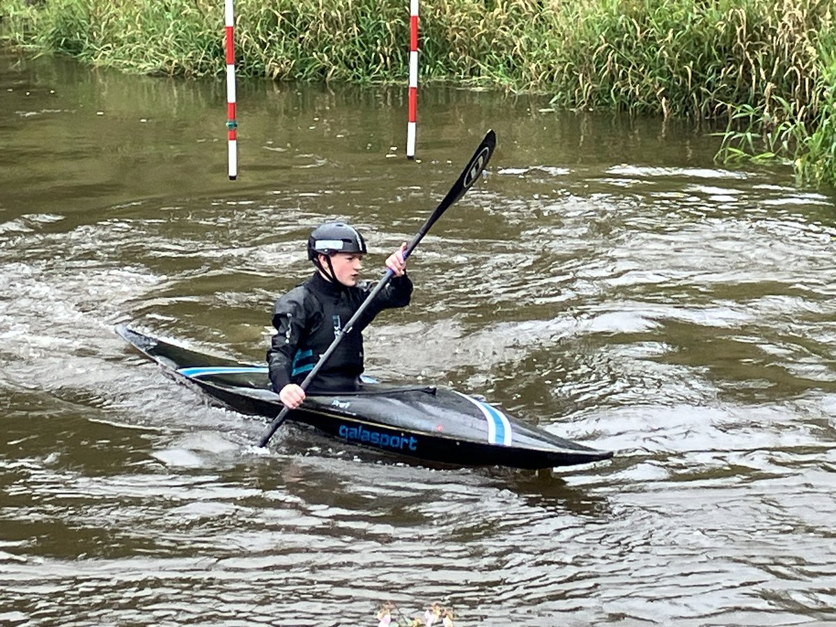 naturaltrossach's tweet photo. Bit of practice for Archie in K1 & Isla in C1 for the Div 3/4 event at Alva hosted by @CRCATSCanoe
#BongoBob setup after months in the garage #welcomeback #kayak #canoe #community https://t.co/Fj3ksfMhlu