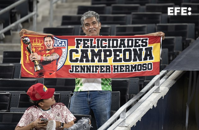 EFEdeportes's tweet photo. #EFEFotos | Jenni Hermoso vuelve a jugar con Pachuca.

👉 Entró en el minuto 80 en el 2-2 contra las Rayadas del Monterrey.

#EFEFem https://t.co/UbZ8sfEfCf