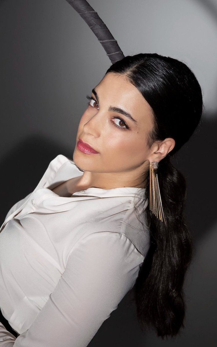 Ester Pantano: “La mia Penelope non aspetta più il suo Ulisse” siciliaedonna.it/sicilian-carpe… 
<a href="/EsterPantano/">Ester Pantano</a> #teatro #Ulisse #Penelope