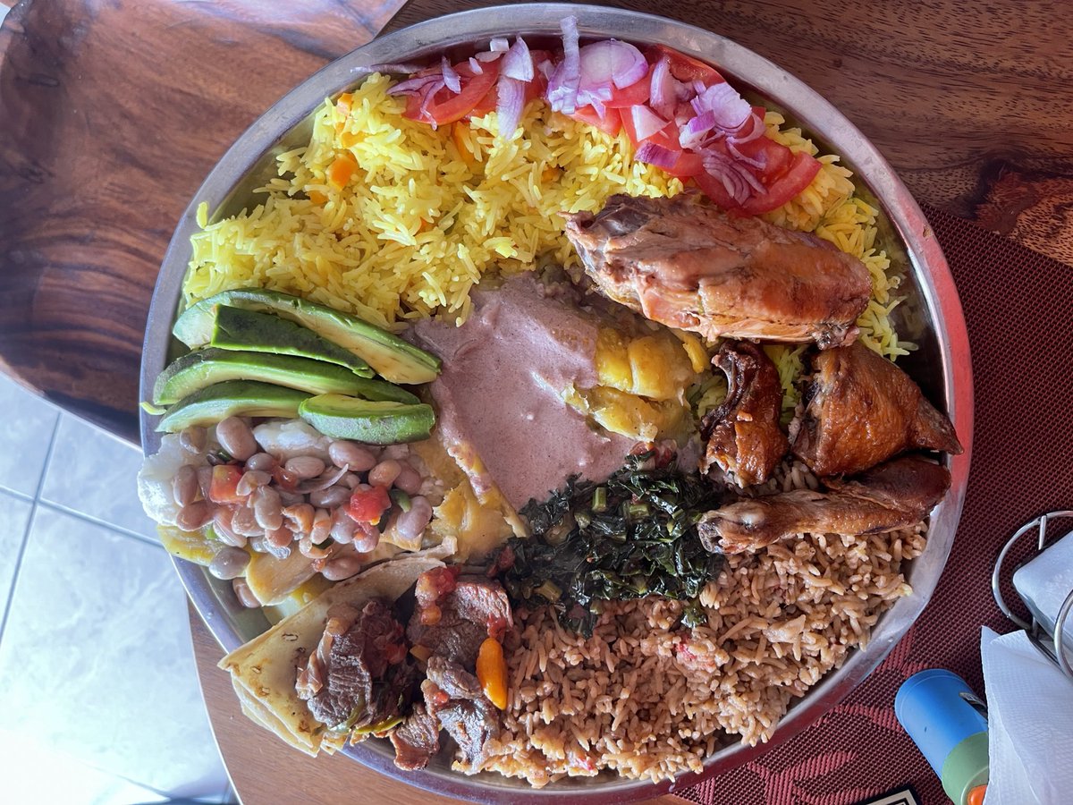 Mama D’s Lusaniya customized to the client’s taste.

40,000 feeds 2
60:000 feeds 4
55,000 feeds 3
70.000 feeds 5
80.000 feeds 7

We Deliver ‼️
☎️0782757811/075259540
📍Kira