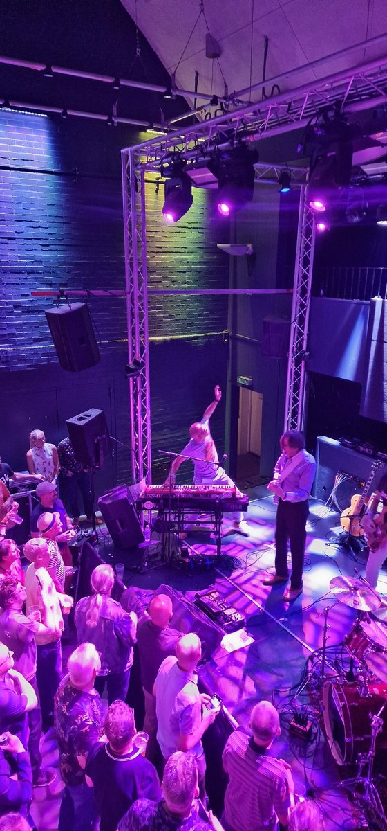 David Crossinggum tweet media