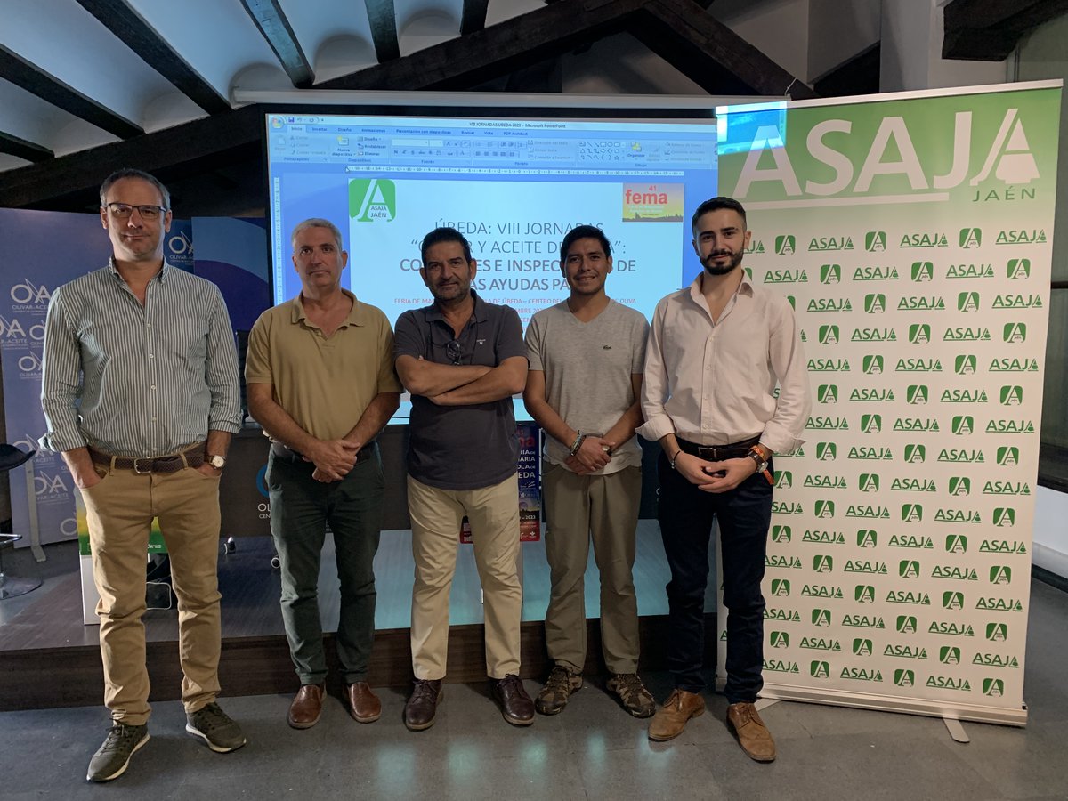 HIDROLIVAR's tweet photo. Presentados los primeros resultados del GO @HIDROLIVAR  en las VIII JORNADAS "OLIVAR Y ACEITE DE OLIVA" de #Úbeda #Jaén en colaboración con @asajajaen 
Avanzamos en medidas de corrección de #cárcavas en olivar de montaña y en una #app para el establecimiento de #medidascolectivas https://t.co/LVFsSqycNK