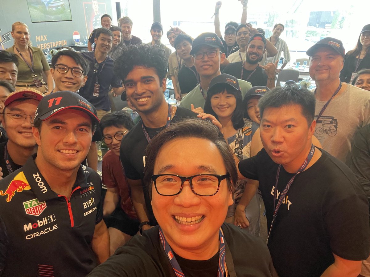 Bybit_Official's tweet photo. Bybit buddies and Checo catching up at the Singapore GP #Bybit #BybitHelloSeries https://t.co/DJu0Hu7RMF