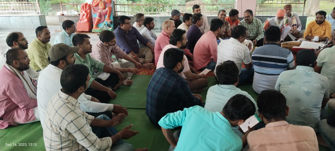 जिला सतना तहसील रामपुर बाघेलान अंर्तगत ऐतिहासिक स्थल रामवन में सरकार की सद्बुद्धि के लिए पटवारी संघ रामपुर बाघेलान द्वारा सुंदरकाण्ड का आयोजन किया गया..
<a href="/CMMadhyaPradesh/">Chief Minister, MP</a> 
<a href="/OfficeOfKNath/">Kamal Nath</a> 
<a href="/ravishndtv/">ravish ndtv</a> 
<a href="/TheLallantop/">The Lallantop</a> 
<a href="/SaralTalk/">Saral Talk</a> 
<a href="/ZeeMPCG/">Zee MP-Chhattisgarh</a> 
<a href="/NDTVMPCG/">NDTV MP Chhattisgarh</a> 
#2800gradepay 
#mppatwarisangh