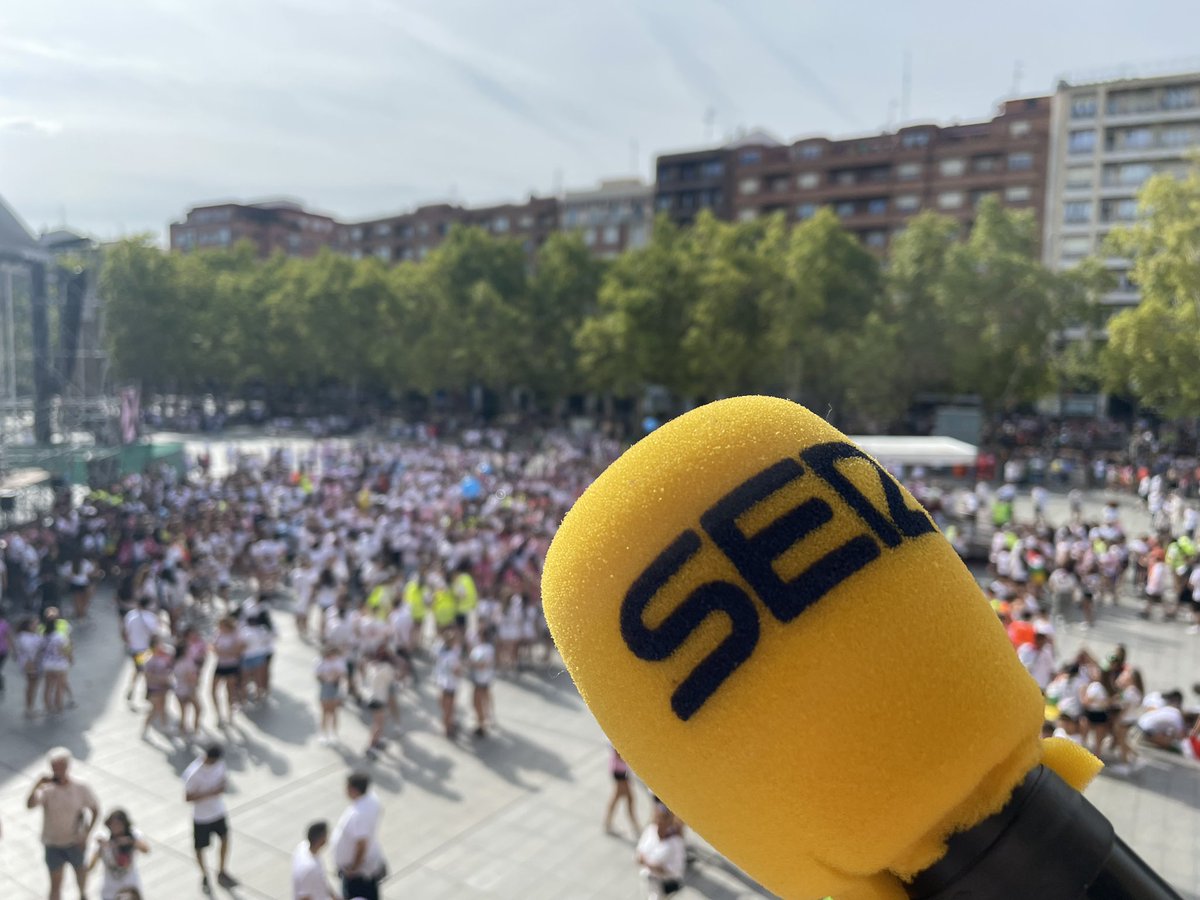🎉¡A punto de vivir un momento histórico…. Y la @cadenaserlarioja está aquí para contártelo. 

🎉 Las fiestas de #SanMateo23 se viven en directo en La SER

📻 A partir de las 11.55 horas todos los protagonistas desde el @aytologrono
