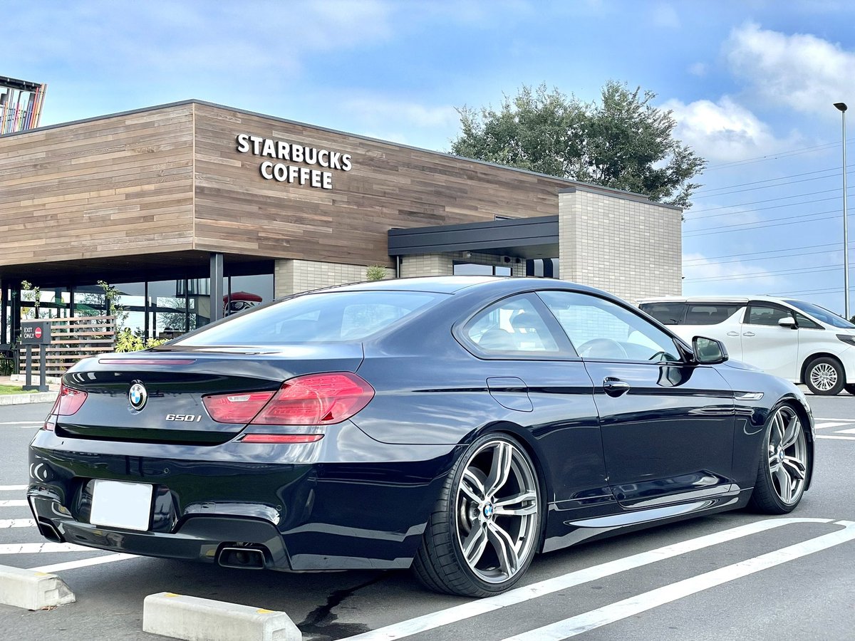 f13_650i's tweet photo. 今さらですが、色々な人の助けもありイケメンなれました。
#20インチ
#BMW 
#650i
#車高短 https://t.co/0HiMzH9Nx9