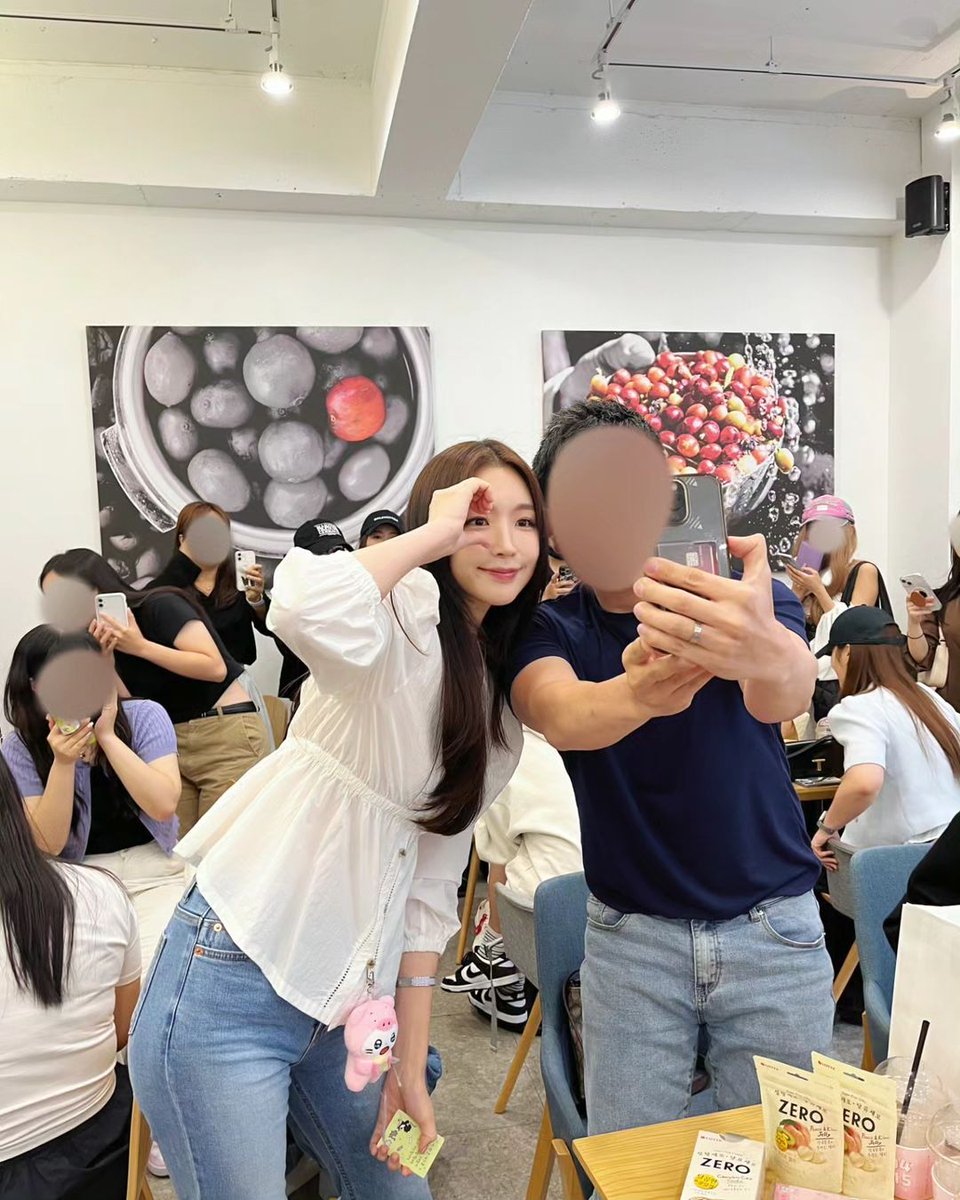 HaeEunUpdates's tweet photo. https://t.co/kSwTTGuDUP