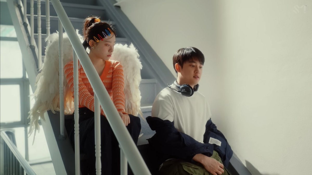 -برای دلبرِ زیبام، لطفا ۳ بار ریپ بزنید، ممنونم..🧡
D-1 to D.O. Expectation
#DO_SomebodyMVTeaser
#디오_기대 <a href="/weareoneEXO/">EXO</a>-