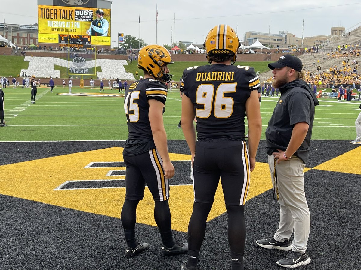 NathalieABC17's tweet photo. First look at today’s uniforms #Mizzou https://t.co/saIEm7N04N
