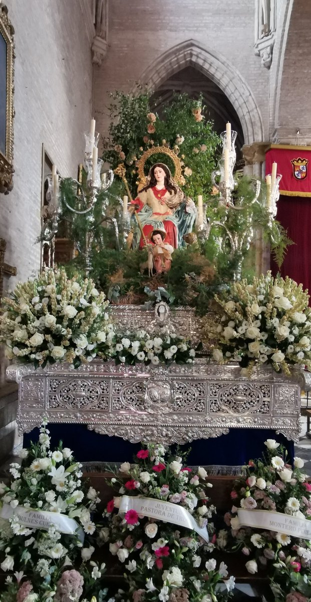 #radiotubecofrade
📍Así se encuentra la Pastora de Triana para su salida procesional de esta tarde.
📸 @PastoraDeTriana
#GloriasSevilla23 #PastoraDeTriana23 
#TDSCofrade #Sevilla