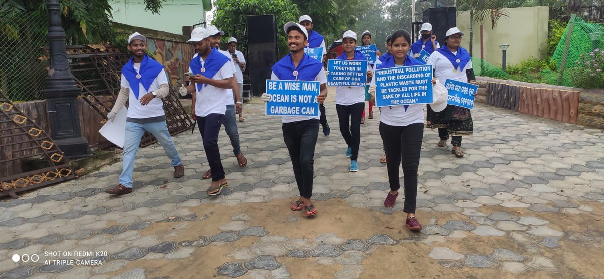 NSSFMUBls's tweet photo. Coastal clean-up and awareness program conducted by students and staff of Fakir Mohan University, Balasore
#NSS
#Swachhsagarsurakshitsagar https://t.co/AeieF5yUc0