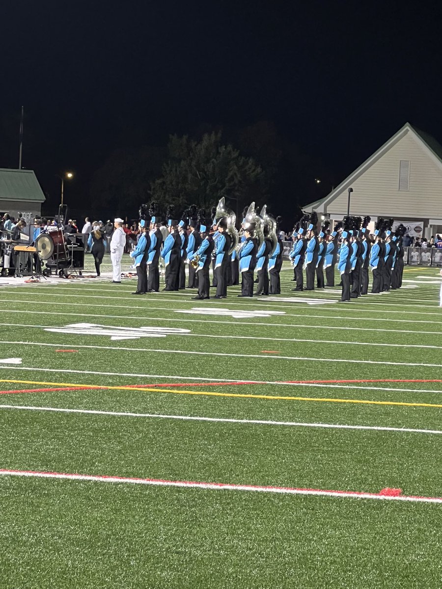 msgishwhs's tweet image. Week 3 and we are settling into the 23-24SY here at the Den 🦁🩵🤍🖤🦁 #withPRIDE @WarhillHigh @WHSPrin_WJCC