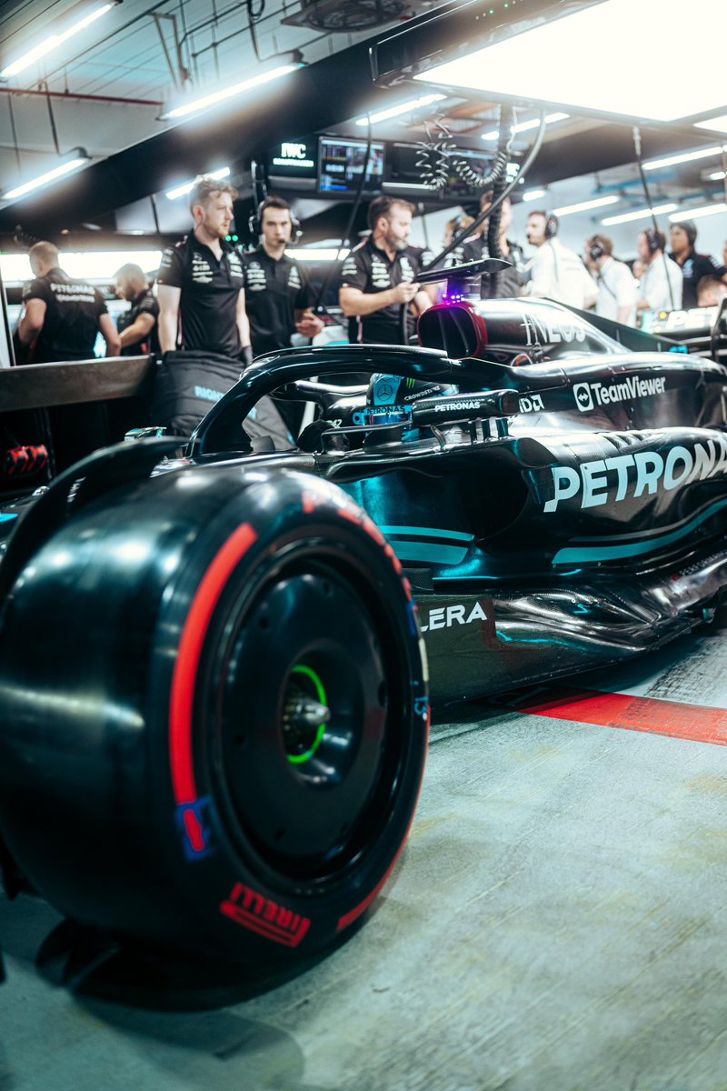 MercedesAMGF1's tweet photo. Quick Quali turnaround in the garage. New Soft tyres bolted on and straight back out. We’re in the fight tonight. 💪 https://t.co/MUCmn15YUM