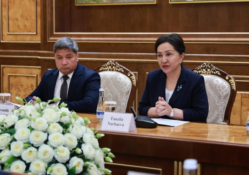 IOM_ROVienna's tweet photo. Manfred Profazi, @UNmigration  Regional Director today met with Tanzila Narbaeva, Chairperson of the Uzbek Parliament’s Senate (Oliy Majlis). Ms Narbaeva briefed Mr Profazi on reforms, i.a. GoU efforts to foster migration governance, migrant protection and internat'l cooperation https://t.co/bTO9Eyksvl