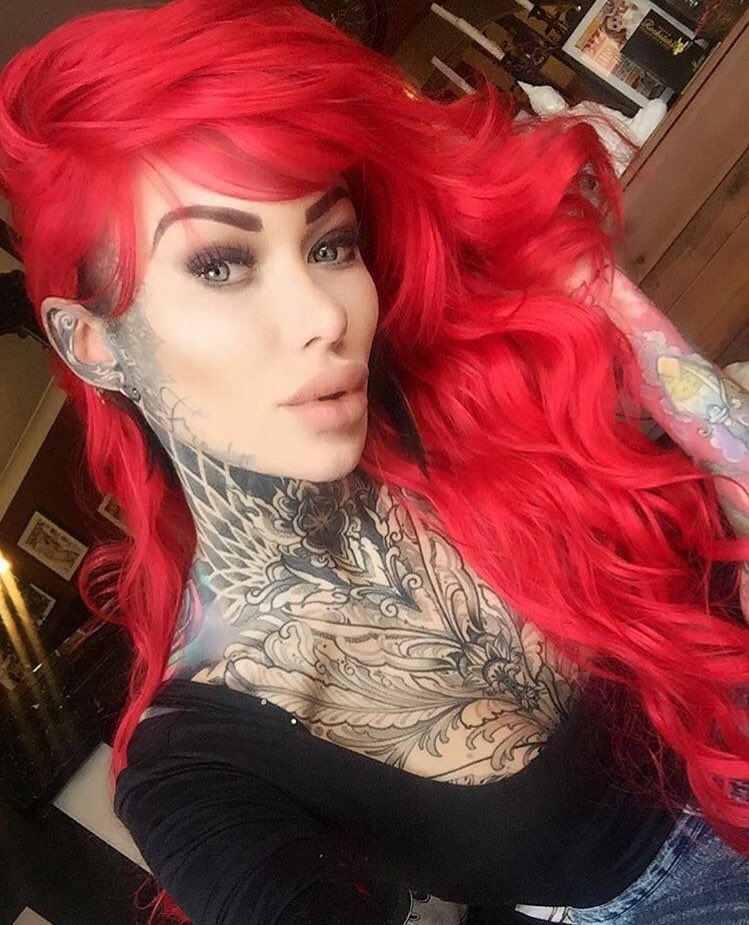 becky_holt_'s tweet photo. Remember when I was a #redhead ❤️ https://t.co/G8nX5lFjHa