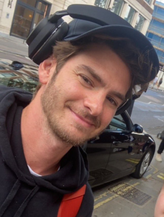 HE IS SO BOYFRIEND CODED LIKE