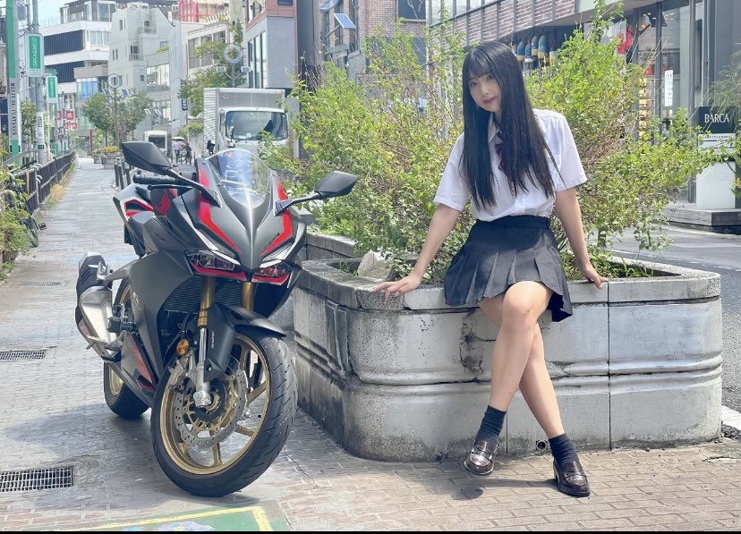 じゅり tweet media