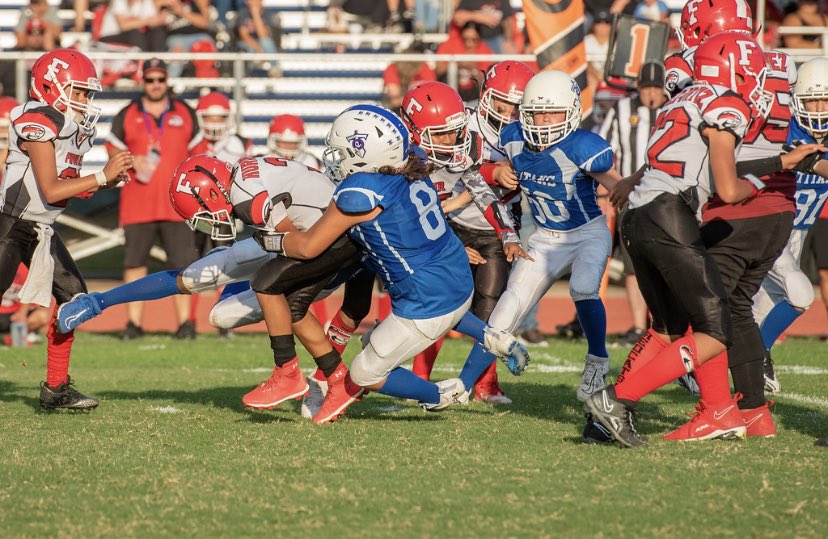 TitansReedley's tweet photo. Game Day 🏈

🆚 Kerman
🏟 County Line Stadium
⏰ Mighty Mites 1:00
       Pee Wees 3:00
       Juniors 5:00
       Seniors 7:00

🧱x🧱 #CountyLineTitans #SendMe https://t.co/1ASCekE2ne