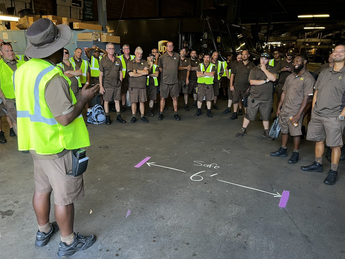 UPSManJohn's tweet photo. It’s #Tier3Thursday and Calvin is reminding us to practice #SafeSix as in leave 6 feet on each of the 6 sides of your vehicle! This will prevent hitting stationary objects as well as being hit while parked. Drivers were asked to send a picture in showing their safe 6 parking. https://t.co/uHwBJgc56c
