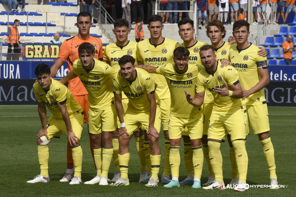 El 1️⃣1️⃣ groguet en Huesca. #HuescaVillarrealB 26' (0-1)