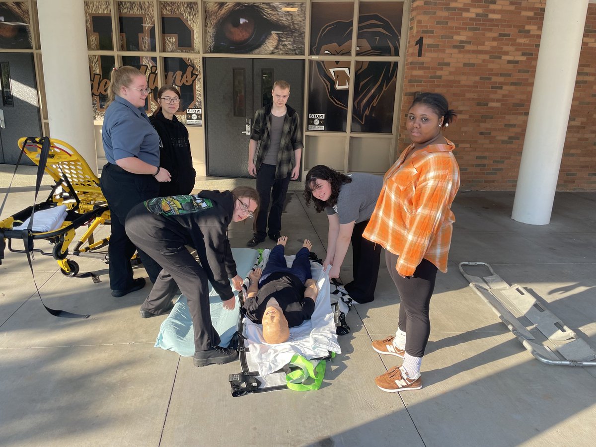 Cleveland County CTE (@cteccs) on Twitter photo Shelby High School's new EMT program is wasting no time getting students trained. Already learning how to move and transport patients. #cteworks
<a href="/CleveCoSchools/">ClevelandCountySchs</a>
<a href="/NcacteE/">NCACTE (NC Career And Technical Education )</a> Shelby High School's new EMT program is wasting no time getting students trained. Already learning how to move and transport patients. #cteworks
<a href="/CleveCoSchools/">ClevelandCountySchs</a>
<a href="/NcacteE/">NCACTE (NC Career And Technical Education )</a>