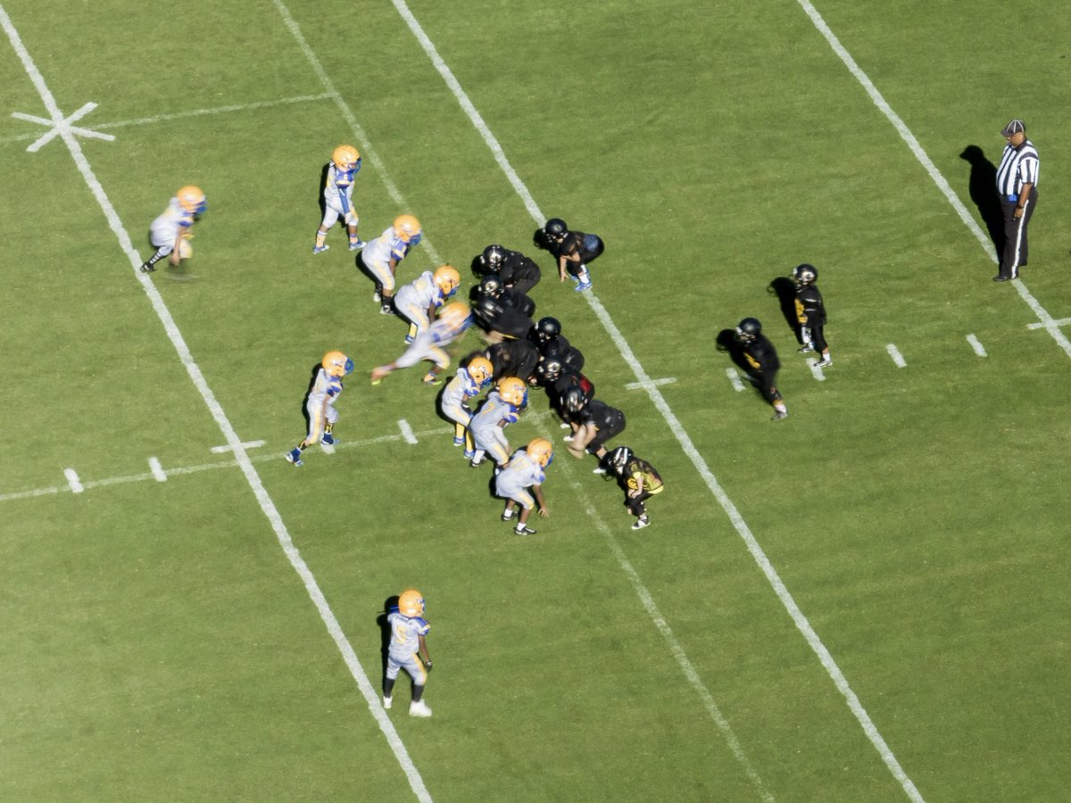MyDronePro's tweet photo. Are you ready for some #football 🏈! #OBGC fields look amazing for the games this morning. You make the call. Offsides/free play and take the penalty or fumble? No sound captured with the drone, so we can’t replay the whistle. @bscott2345 #OlneyMD @MyDronePro https://t.co/48GtBCO6bQ