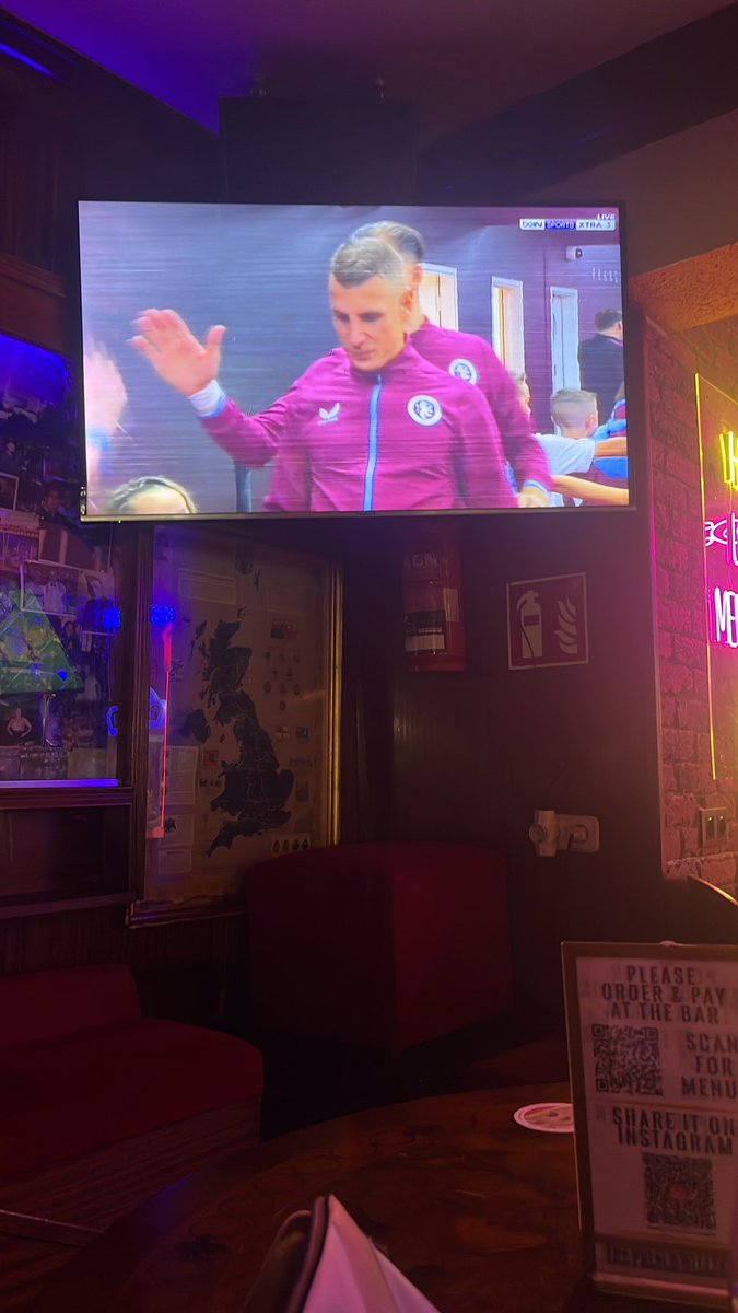 joantkay's tweet photo. @KensingtonRoyal watching the game today in the Prince William pub magaluf https://t.co/0Y9O9d1LIX