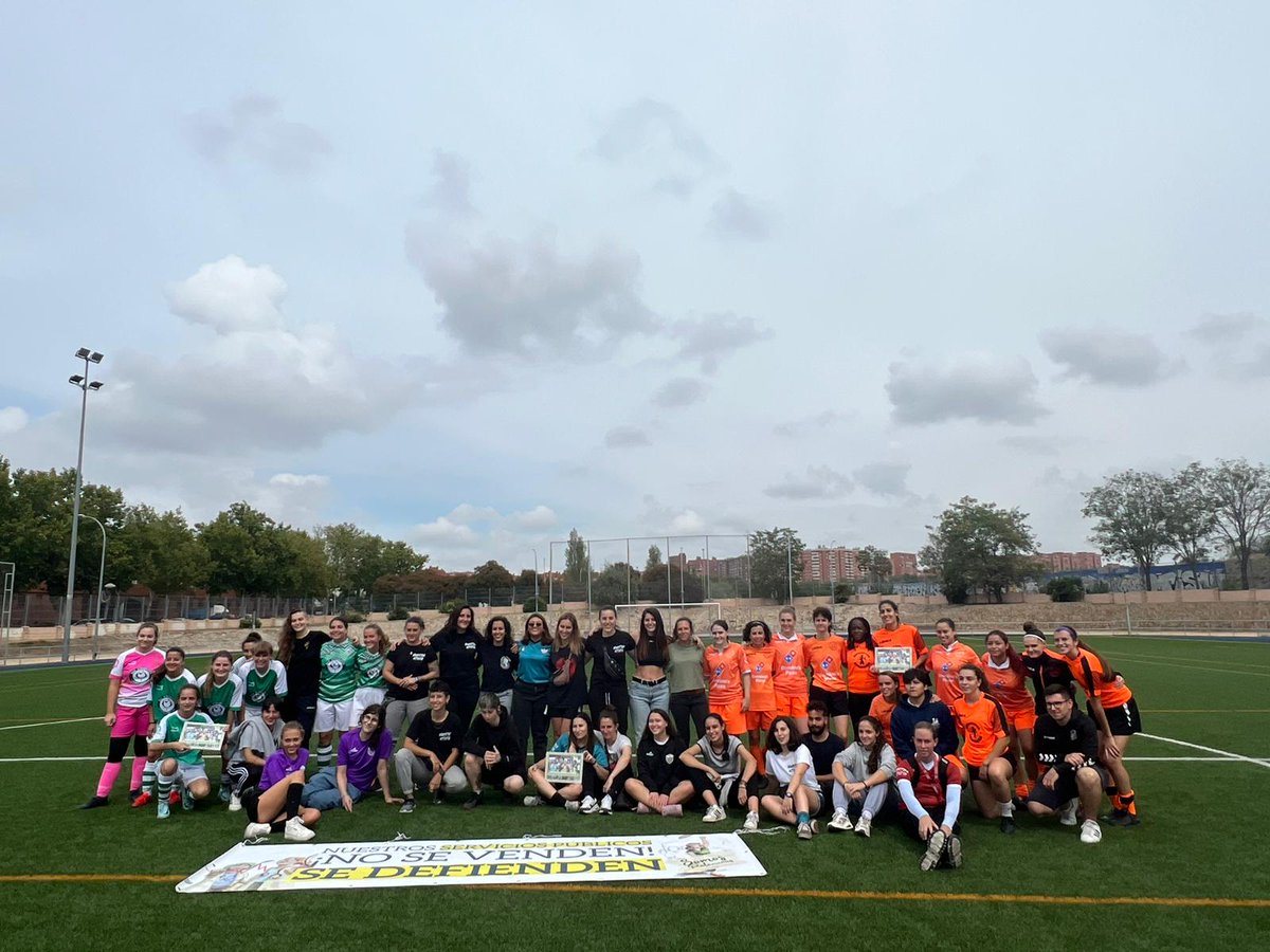 Gracias a <a href="/somospalomeras/">Somos Palomeras</a> por la invitación al torneo. <a href="/ADGigantesFemen/">@ADGigantesFemenino</a> logra el segundo puesto. Enhorabuena!