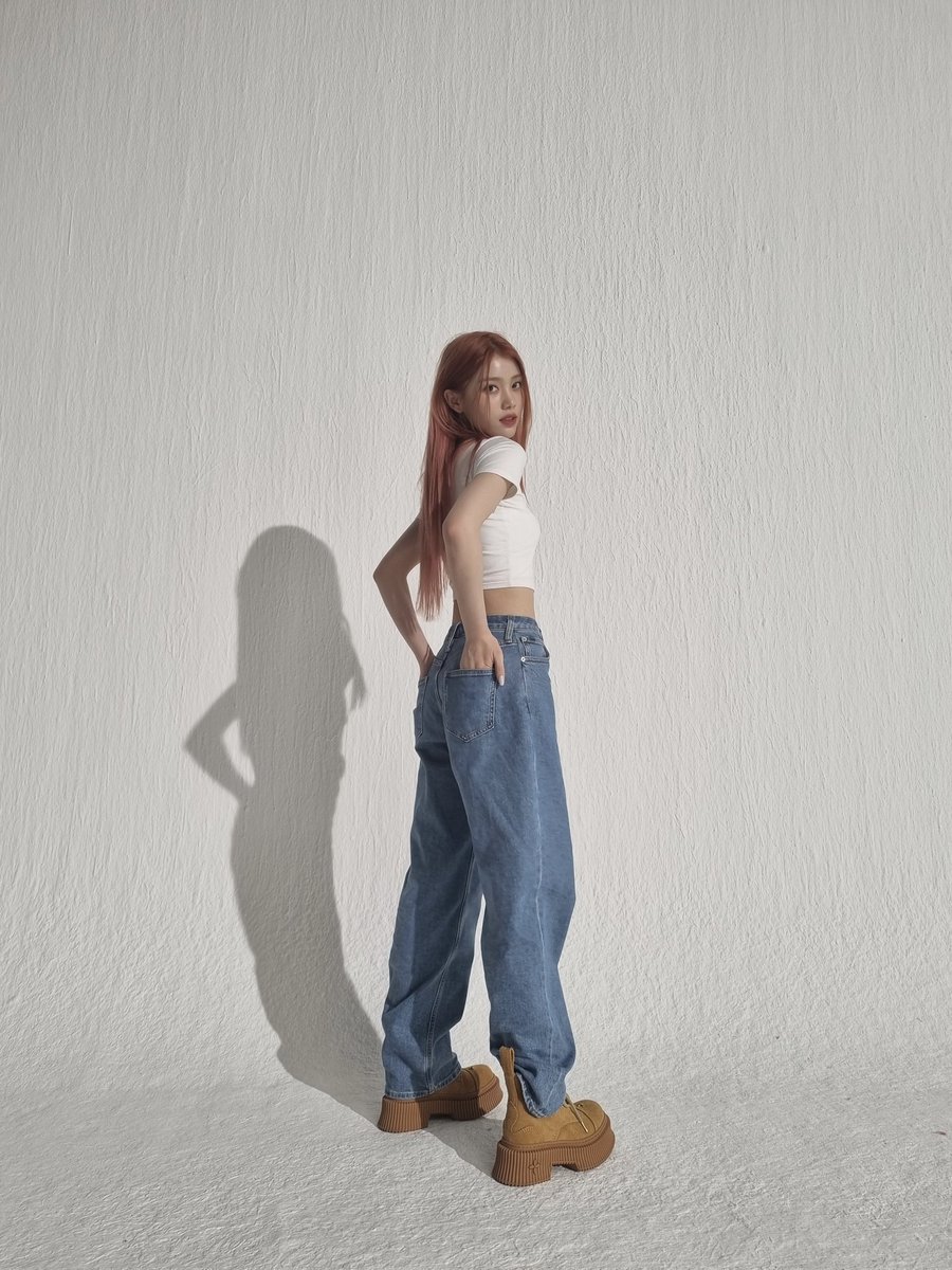 official_kep1er's tweet photo. 🫧🤍

#샤오팅 #XIAOTING
#Kep1er #케플러 https://t.co/IxAozW7Nms